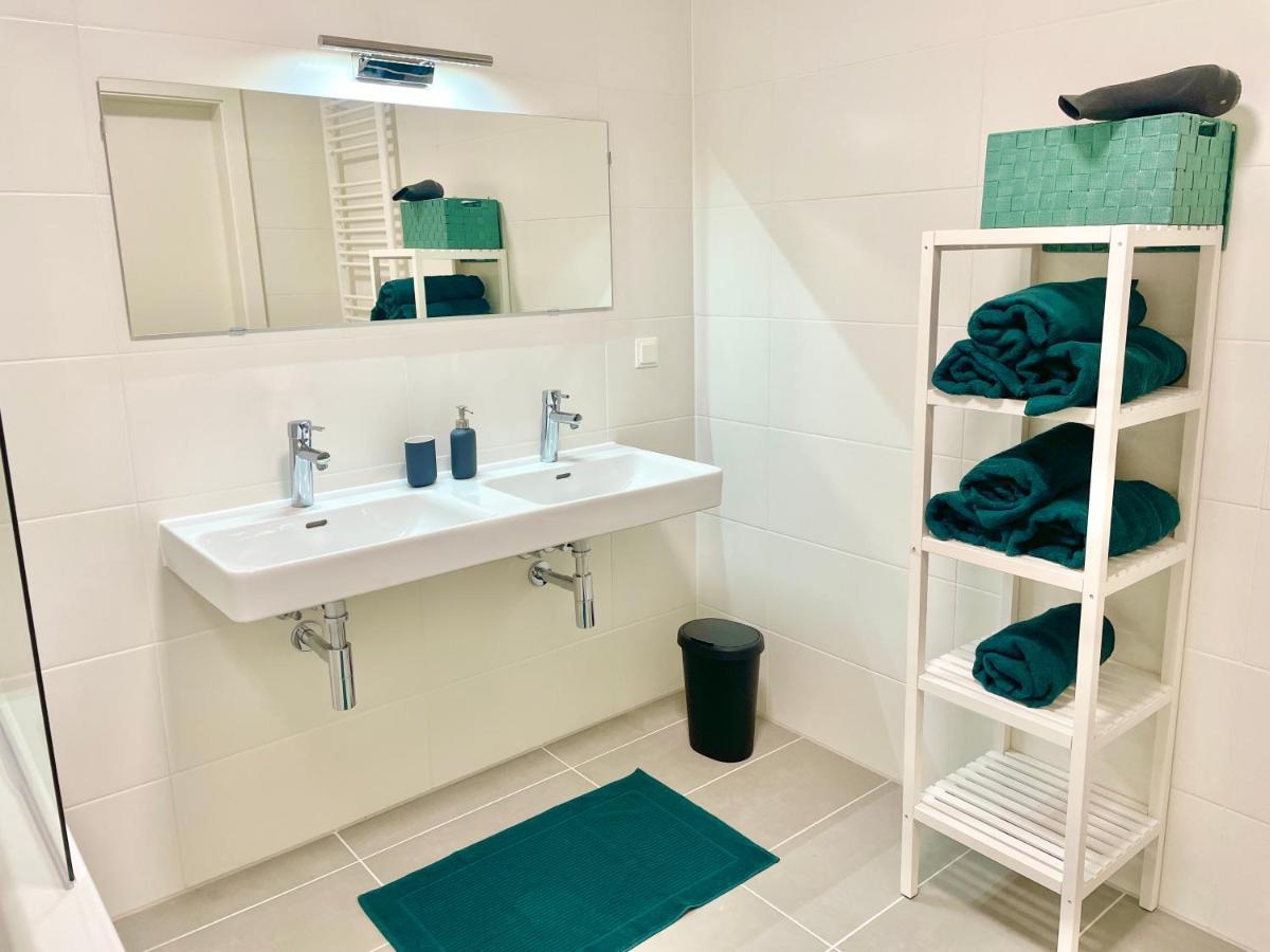 80 M2 - Terrace - Free Parking Apartamento